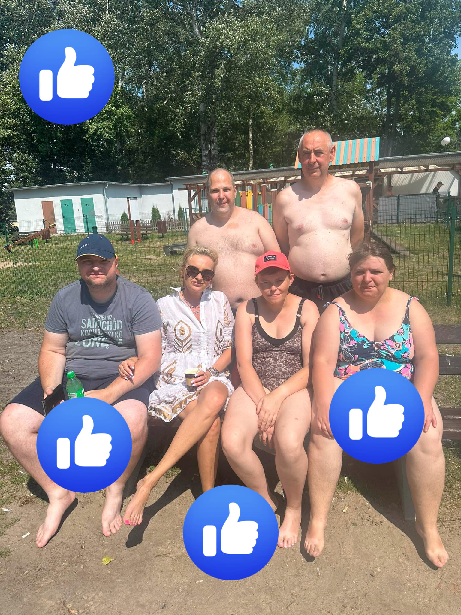 Pani Kierownik z plażowiczami Pani Kierownik z plażowiczami