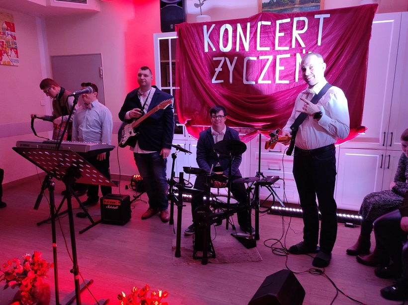 Nasz zespół muzyczny podczas koncertu